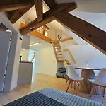 Premium - & Historical Apartamento